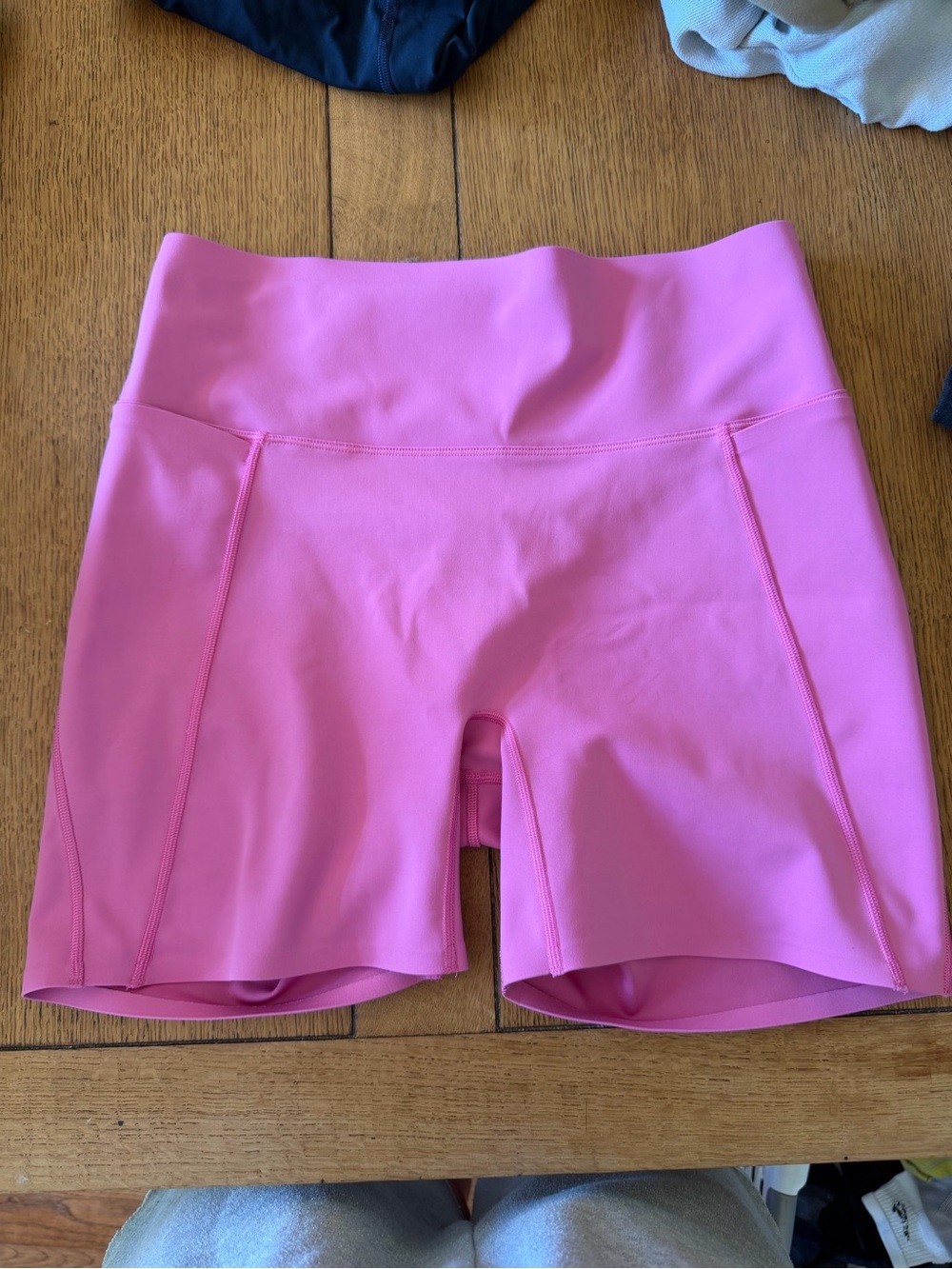 Nike Universa Pink High-Waist Bike Shorts- no front seam